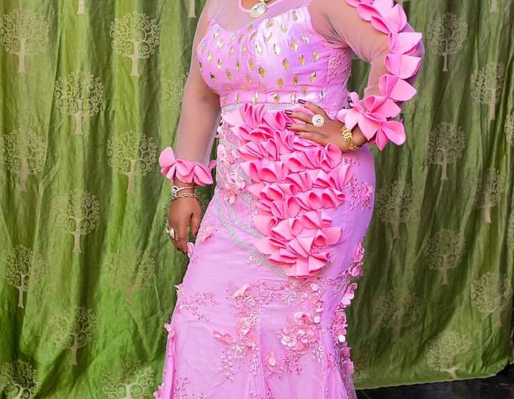  Modupe-Ola Shine Shine, Iya nKa-ola, Opeyemi Jemila Felicitate with Barrymade As She resume ISMAN National Amirah